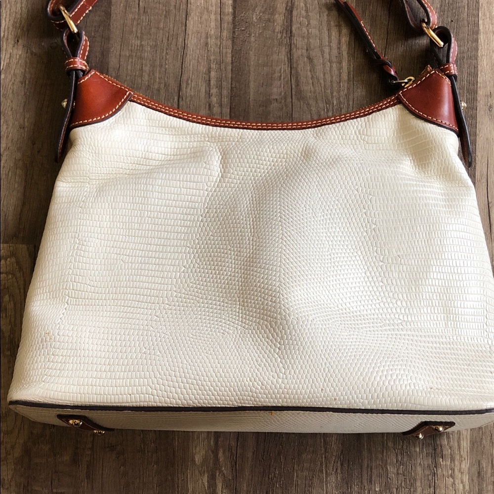 Dooney & Bourke Peddle Grain Hobo White and Brown Shoulder Bag - Picture 9 of 12